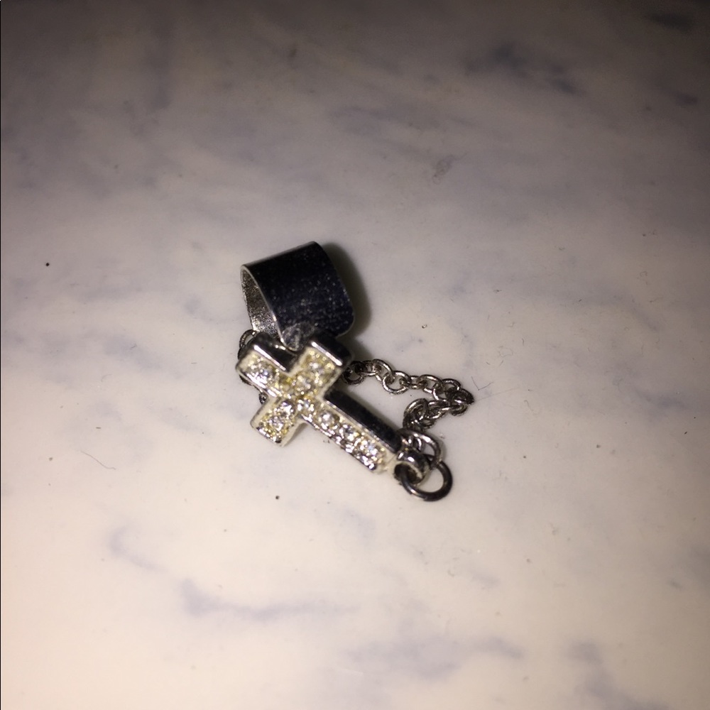 CLAIRES CROSS EARCUFF